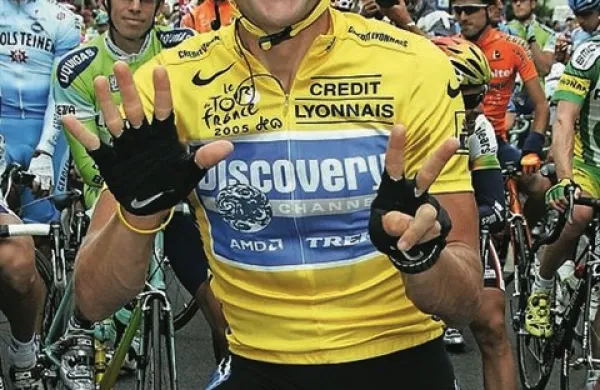 V intervjuju za francoski Le Monde je Lance Armstrong dejal, da na dirki Tour de France ni mogoče zmagati brez uporabe dopinga