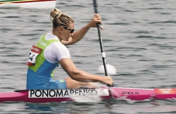 Kajakašica na mirnih vodah Špela Ponomarenko Janić je v finalu na 500 metrov osvojila prvo mesto