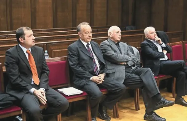 Za Tadeja Vidica, Marjana Groffa, Darja Stepančiča in Ivana Lisjaka (z leve) je tožilstvo predlagalo zaporne in denarne kazni