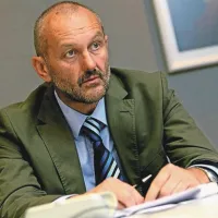 Bojan Papič, Lesnina: “V Sloveniji je od najbolj oddaljene točke do najbližje meje približno pol ure vožnje. Zato se ljudje prilagajajo ponudbi in kupujejo tam, kjer je najugodneje. Namesto obiska novogoriške Qlandije se lahko trgovski in storitveni