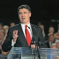 Hrvaški premier Zoran Milanović