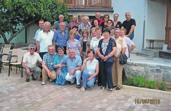 Še en spomin za  tiste, ki so 15. junija 1963 končali osmi razred Osnovne šole Srečka Kosovela v Sežani 