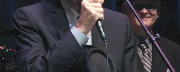 Leonard Cohen, poet, depresivec, šarmer, prerok, jud, budist ...  