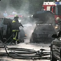 Na cesti Valeta-Lucija se je pozno popoldne zgodila prometna nesreča, v kateri sta po neuradnih informacijah zagoreli dve vozili
