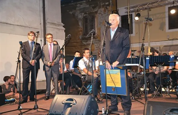 Častni občan Izole je postal Silvano Sau