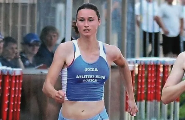 Tina Slejko (Gorica) je prvakinja na 100 in 200 m