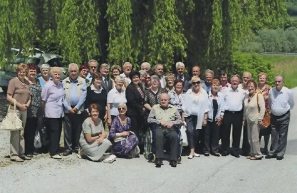 Junija so se po 55 letih ponovno zbrali prvi dijaki takratne Vajenske šole trgovinske stroke v Novi Gorici