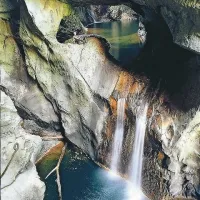 Spletni turistični portal VirtualTourist.com je na svoji spletni strani objavil natečaj za naziv osmo čudo sveta. Na seznamu  so tudi Škocjanske jame.