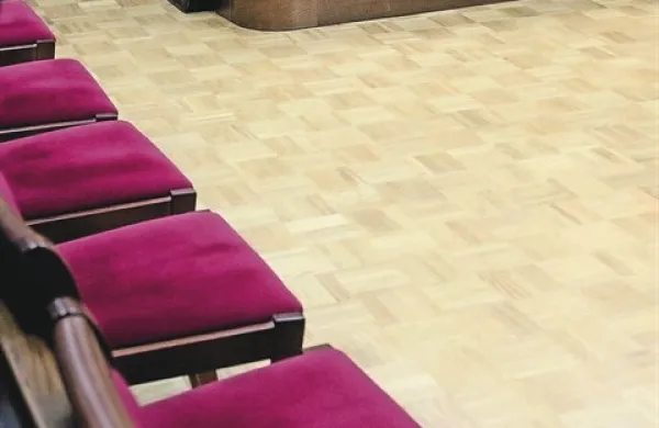 Danes se začenjajo enomesečne sodne počitnice
