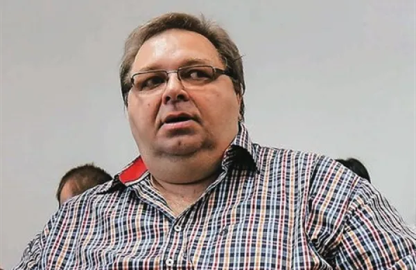 Nekdanji Sintalov varnostnik, ki je aprila letos iz trezorja varnostnega podjetja odnesel približno milijon evrov, je obsojen na dve leti zapora