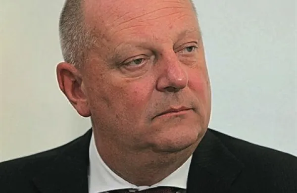 Odvetnik Miro Senica