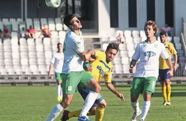 Nogometaši Luke Koper in ljubljanske Olimpije so se v 2. krogu Prve lige Telekom Slovenije razšli z neodločenim izidom 1:1 