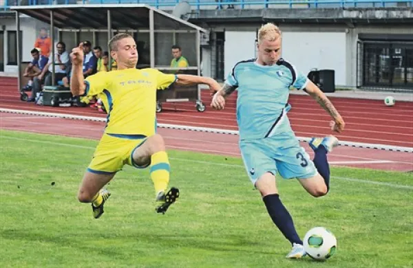 Uroš Celcer (desno) je v prvih treh krogih vselej začel tekmo v novogoriški začetni enajsterici 