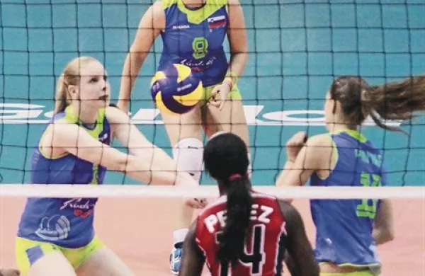 Kanalka Eva Mori (levo) je bila na SP kapetanka 