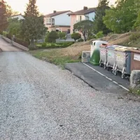 V Cestnem podjetju Koper načrtujejo, da bi makadamski del ceste asfaltirali konec avgusta