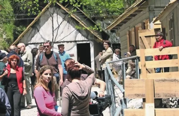 Odgovor na vprašanje, ali bo Bolnica Franja v Mestnem muzeju Idrija znova dobila dolgoročnega upravljalca, mora biti znan še letos