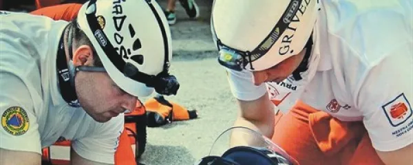 Hitrost oskrbe poškodovanca je ključnega pomena
