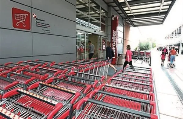  Hipermarket na Dolinski cesti bo zaprt od 9. septembra do 28. oktobra. Druge trgovine in lokali v objektu bodo v tem času obratovali kot običajno.
