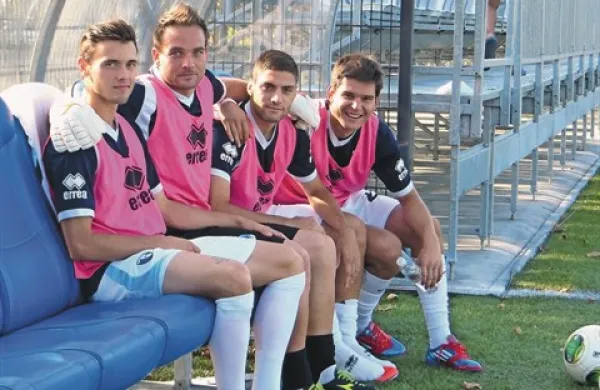 Še v minuli sezoni nosilci igre pri Gorici (od leve): Amedej Vetrih,  vratar Vasja Simčič, Matija Širok in Alen Jogan so v primorskem derbiju poskrbeli vsaj za slovensko prevlado na rezervni klopi, kjer je bilo 4:3 za goste 
 
