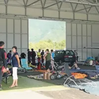 V začetku avgusta se je ob padalskem mitingu v hangarju trlo padalcev. To dokazuje, da objekt z vso infrastrukturo za večje dogodke ni prevelik, kar so nekateri ob njegovi gradnji očitali. 