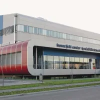V Hitu so prepričani, da je bolj realno in smotrno oživiti objekt, ki že stoji, kot čakati na nekaj, kar je treba še zgraditi  