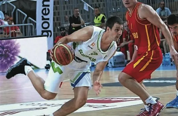 Slovenija premagala Črno Goro, danes proti Italiji