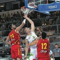 Slovenija premagala Črno Goro, danes proti Italiji