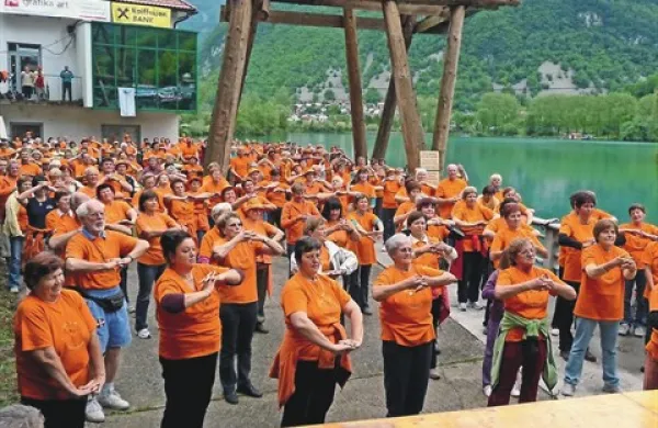 Tako telovadijo tudi na Mostu na Soči