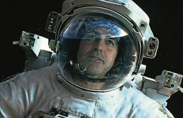 V Benetkah se bo drevi s projekcijo znanstveno-fantastičnega filma v 3D tehniki Gravity (Gravitacija) mehiškega režiserja Alfonsa Cuarona začela jubilejna, 70. filmska Mostra