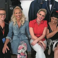 Šturle: Maja Tripar, Jasna Krmac, Nika Hrvatin, Neli Žlof (z leve)