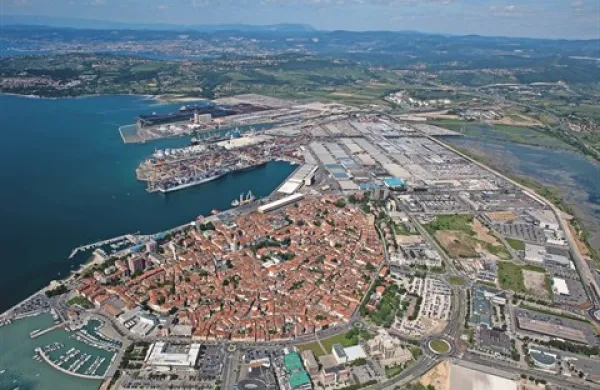 Koper in pristanišče 