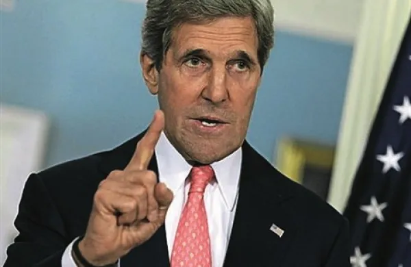 ZDA imajo dokaz, da je bil v napadu na obrobju Damaska 21. avgusta uporabljen živčni plin sarin, je danes zatrdil ameriški državni sekretar John Kerry