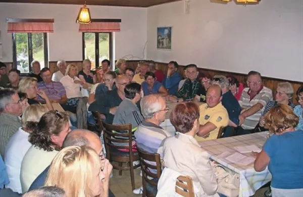 Lastniki počitniških hiš so oblikovali šestčlanski iniciativni odbor, ki bo odslej zastopal njihove interese, med drugim tudi glede občinskega podrobnega prostorskega načrta za turistično naselje na Sviščakih