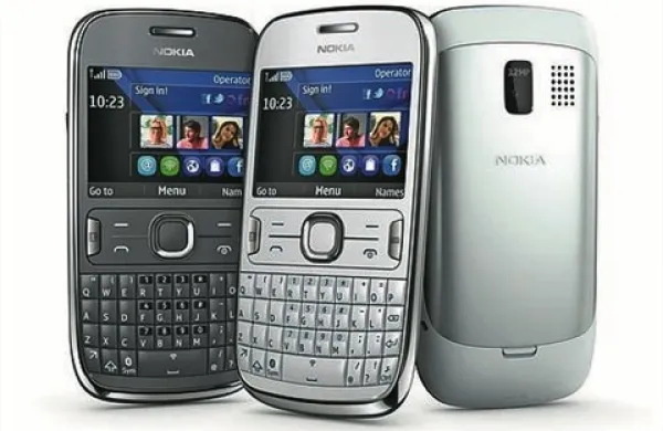 Nokia je na trgu mobilnih telefonov vladala 14 let