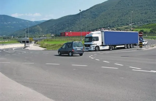 Protestnega shoda v nevarnem križišču včeraj (še) ni bilo