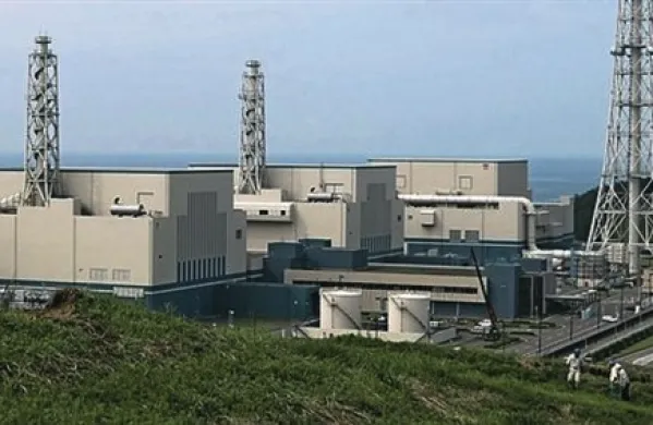 Japonska vlada je  sprejela načrt, vreden 47 milijard jenov (360 milijonov evrov), s katerim naj bi zaustavili iztekanje radioaktivne vode iz nuklearke Fukušima