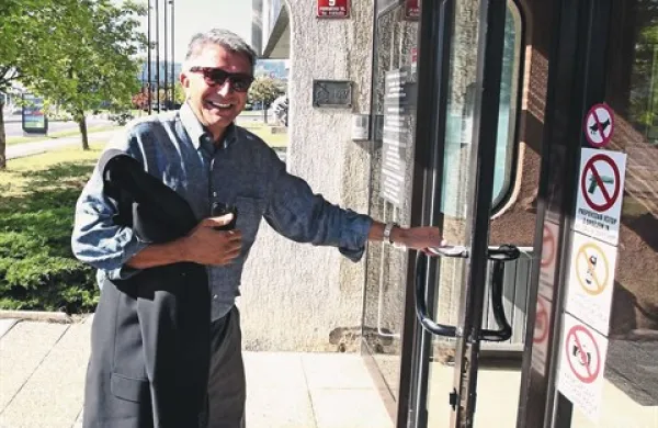 Tomislav Klokočovnik je včeraj prišel na zaslišanje k preiskovalni sodnici koprskega okrožnega sodišča