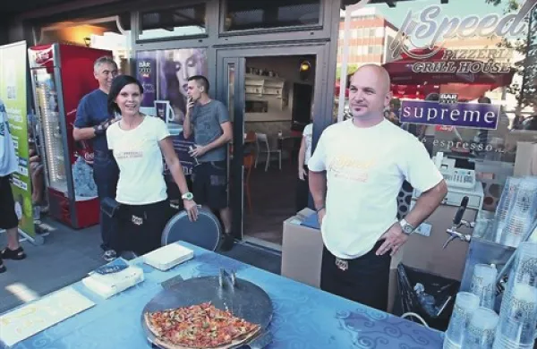 V koprski občini trdijo, da se v  zadnjih letih prav nihče ni zanimal za morebiten najem Speed puba, bilo pa je kar nekaj interesentov za njegov nakup 