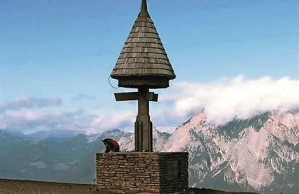 Slovenci, Italijani in Avstrijci skupaj na Tromeji