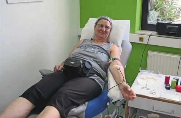 Laura je darovala stodvajsetič
