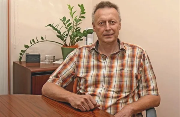 Direktor sežanske komunale Iztok Bandelj za PN ni želel povedati, koliko kandidatov se je prijavilo na razpis ter kdo je bil  v komisiji, ki je odločala  o zaposlitvi Vojka Terčona