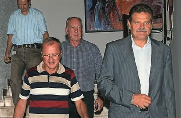 Nadzorniki Luke Koper so s soglasno odločitvijo, da se del seje, na kateri bodo razpravljali o kandidatih za predsednika uprave, ne bo zvočno snemal, zavestno in naklepno preprečili transparentnost postopka, ocenjujejo v Komisiji za preprečevanje
