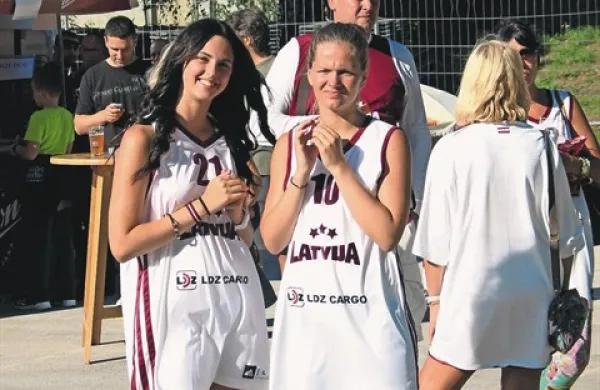 Latvija s svojimi navijači (in navijačicami) spada med najlepša presenečenja EP