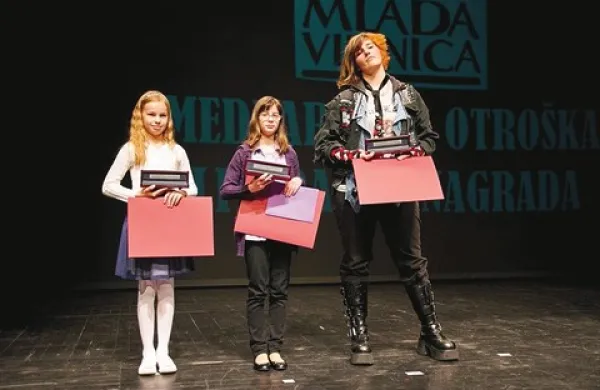 Ajda Furlan, Jerneja Rupnik in Eva SAlopek