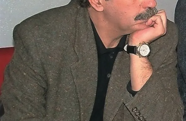Januarja bo režiser Marko Sosič na mali oder postavil dve sodobni, izrazno zaostreni italijanski enodejanki Dvorišče in Koli Spira Scimoneja