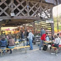 Tradicionalne prireditve Gozdar kmet - nekoč in danes, ki je vrsto let privabljala pod kozolec obiskovalce od blizu in daleč, letos ne bo
 