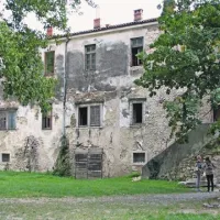 V zapuščenem gospodarskem delu Lanthierijevega dvorca bodo, med drugim, laboratoriji, kabineti, muzej, vinoteka in sobe za študente in profesorje
