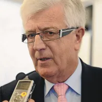 Milan Lukič: “Imamo vlado, ki dela že šest mesecev, pa ne ugotovi, kaj mora narediti. Ima naj boljše  pogoje za spremembe doslej, a je v vsem tem času uspela le dvigniti davke, napoveduje še dodatne davke, drugih ukrepov pa ni.”