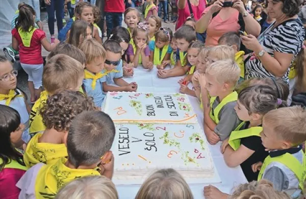 827 istrskih šestletnikov je pred dobrim tednom zakorakalo v skupaj 18 istrskih osnovnih šol