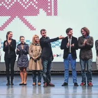Rok Biček z delom svoje filmske ekipe na odprtju 16. Festivala slovenskega filma